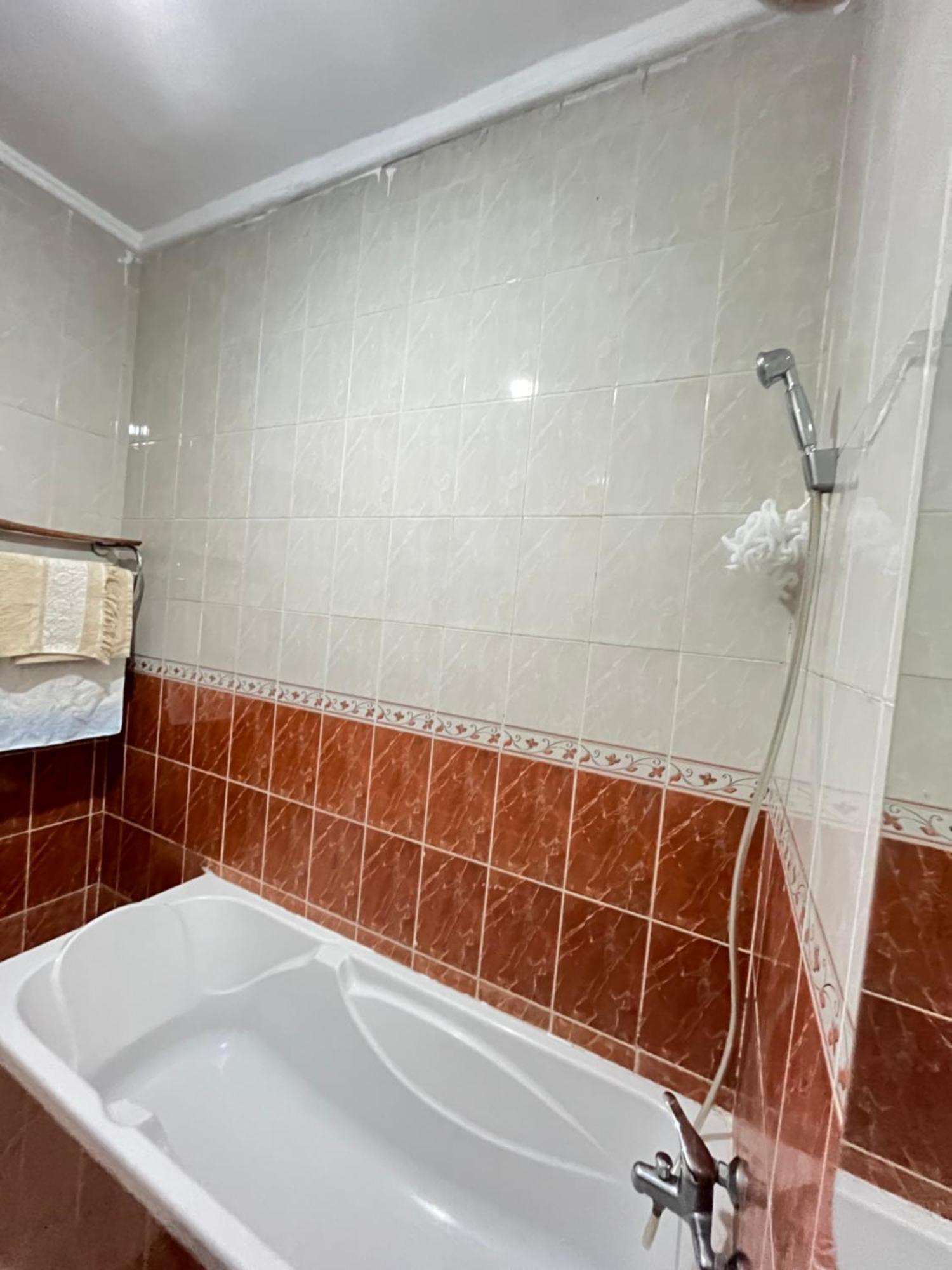 Eris Plage Tanger Playa Gare Du Train Apartment Bagian luar foto